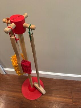 Melissa & Doug Let’s Play House! Dust, Sweep & Mop Pretend Play Cleaning Set